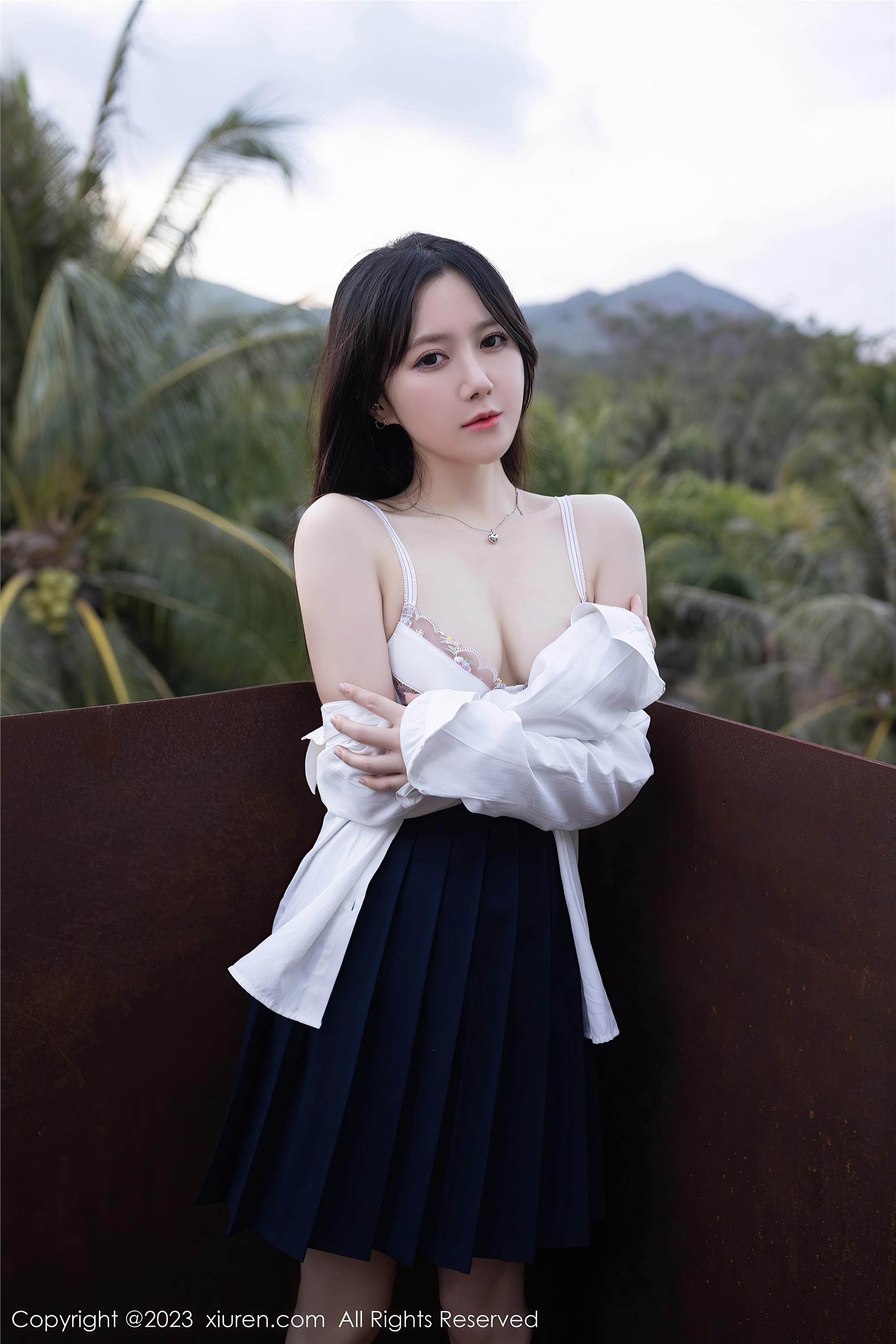 XiuRen秀人网  2023.03.10 NO.6400 鱼子酱Fish 三亚旅拍